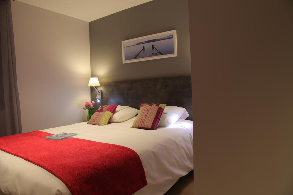 Cozy Hotel Logis Morlaix Plouigneau Room photo