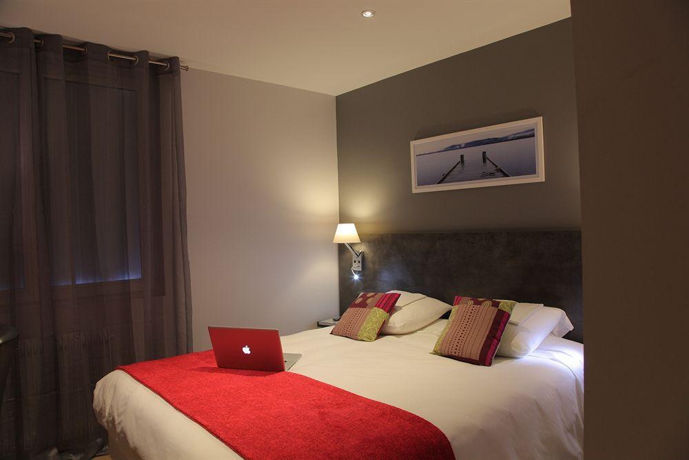 Cozy Hotel Logis Morlaix Plouigneau Exterior photo
