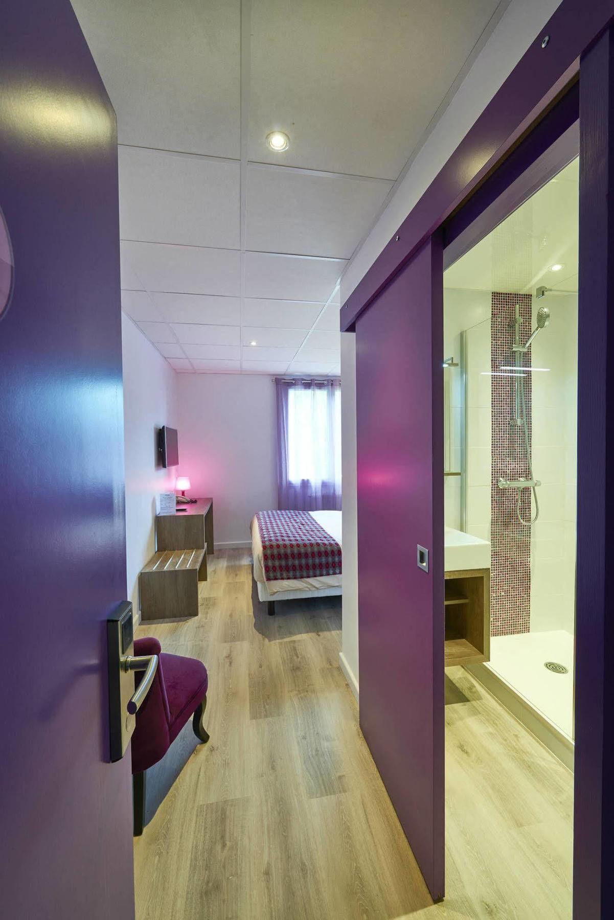 Cozy Hotel Logis Morlaix Plouigneau Exterior photo